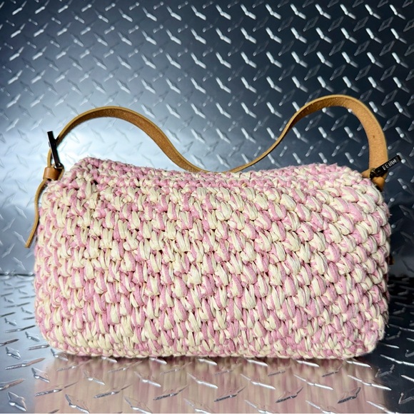 Fendi Vintage 2000 Leather Trimmed Raffia Baguette Bag in Pink - Picture 3 of 14